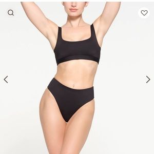 Skims Swim Bottoms, size S. NWT, color Onyx